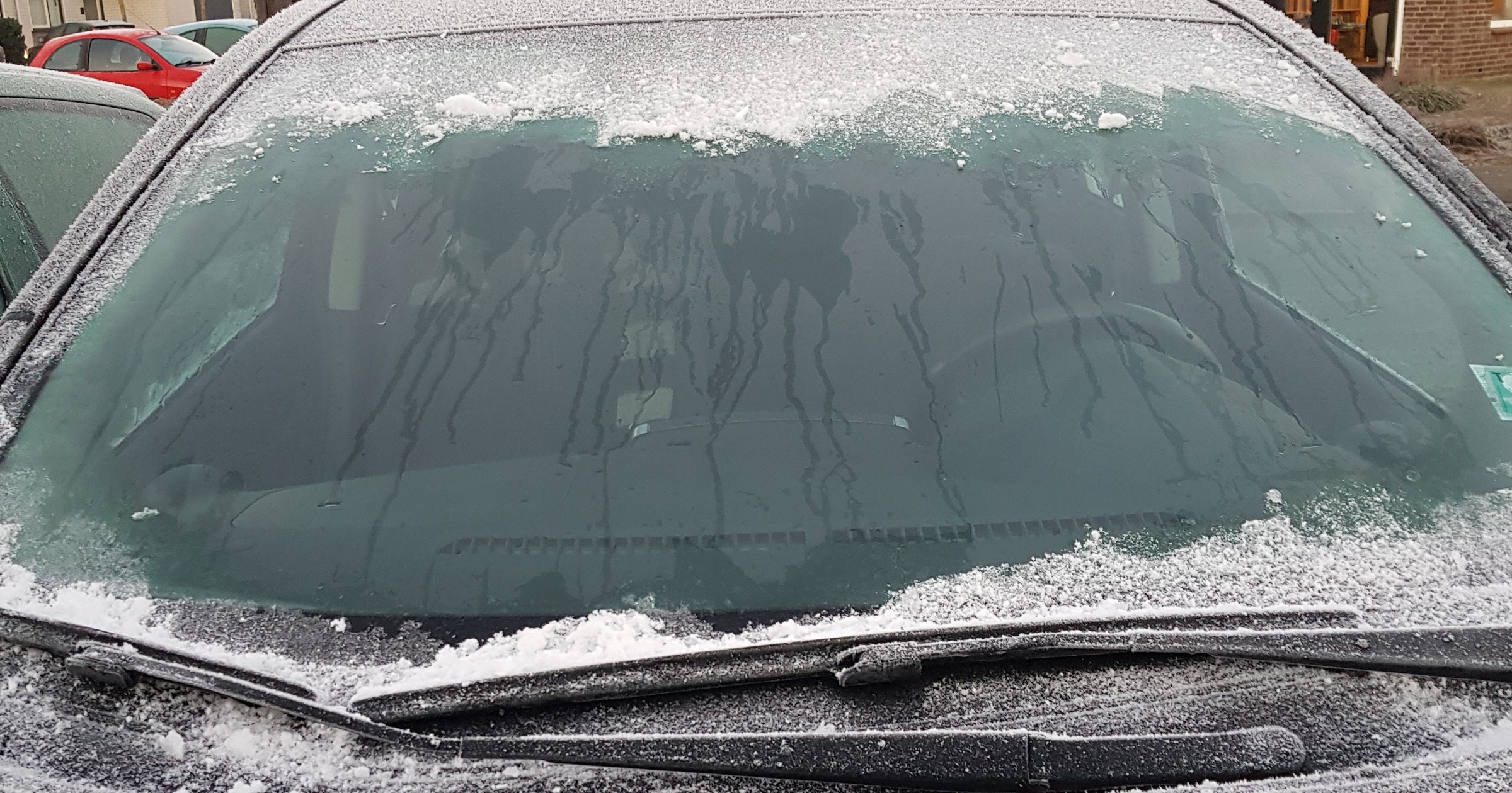 Spryskiwacz przedniej szyby