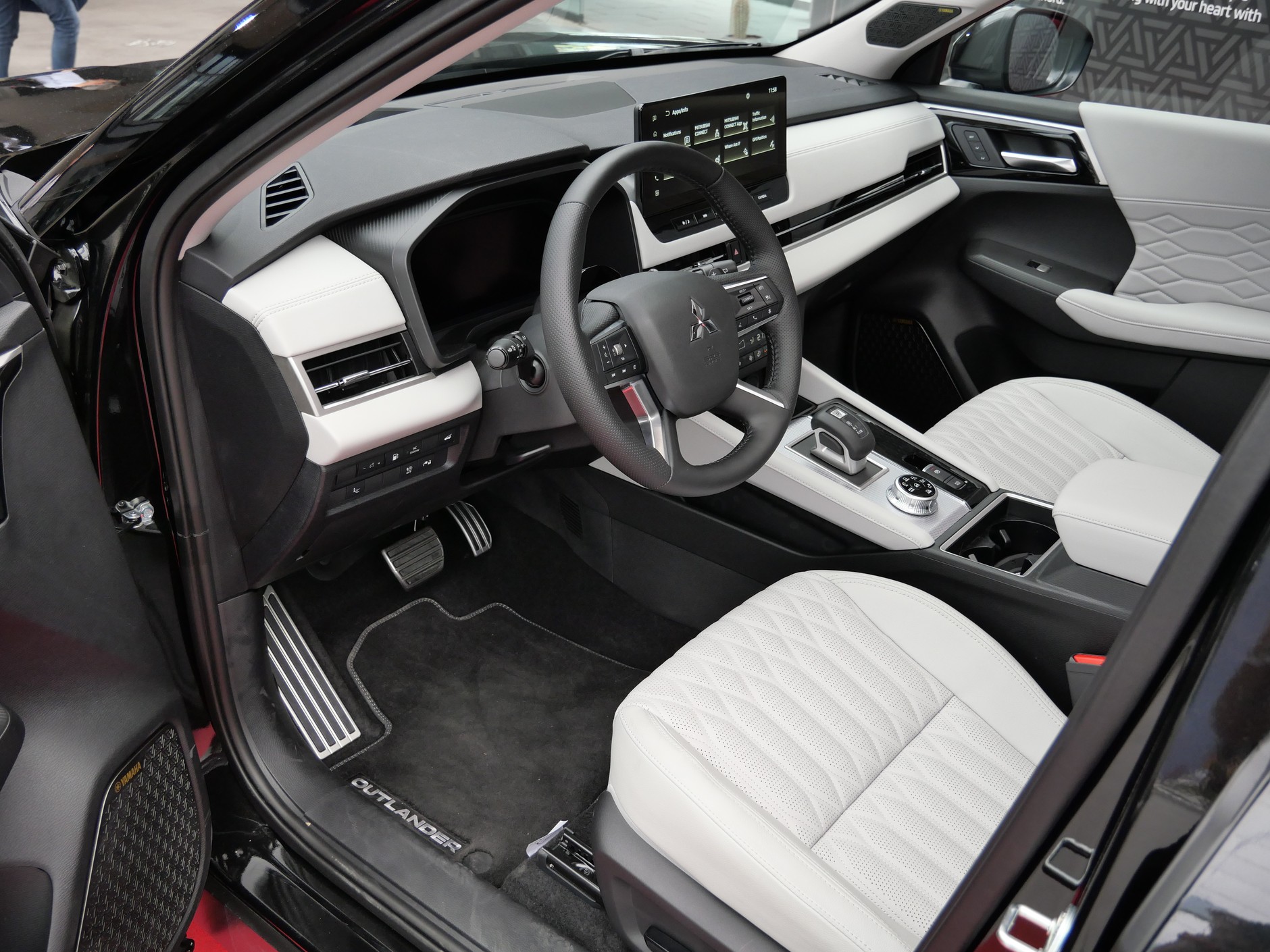 Mitsubishi Outlander PHEV