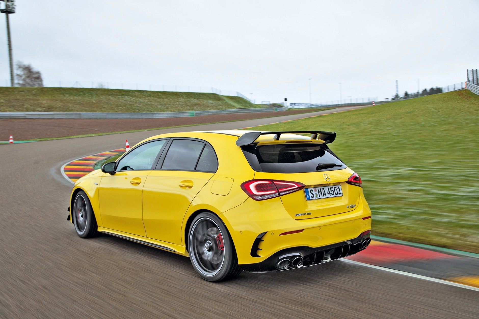 Audi RS 3 kontra BMW M240i i Mercedes-AMG A 45 S