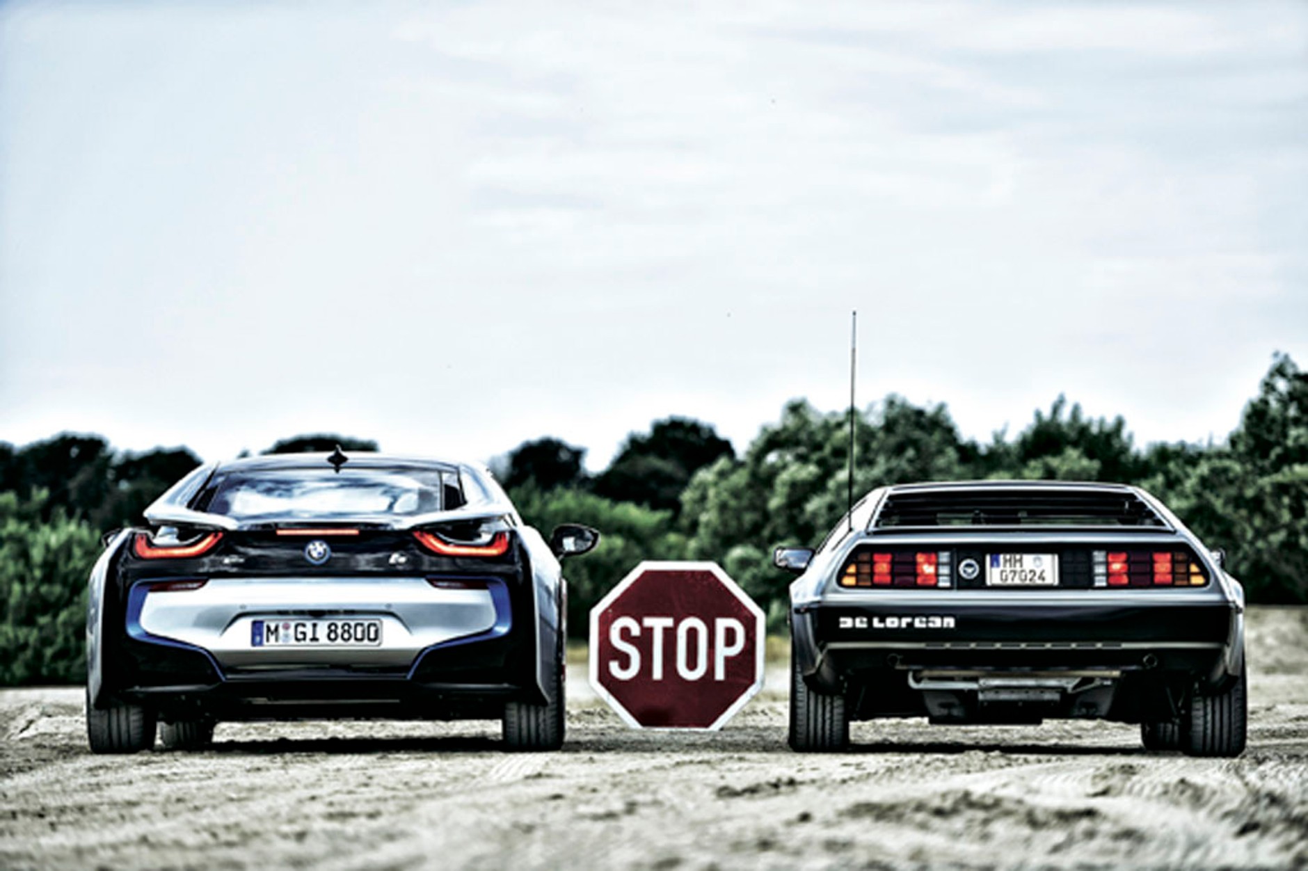 DeLorean DMC-12 i BMW i8 - Wechikuły czasu
