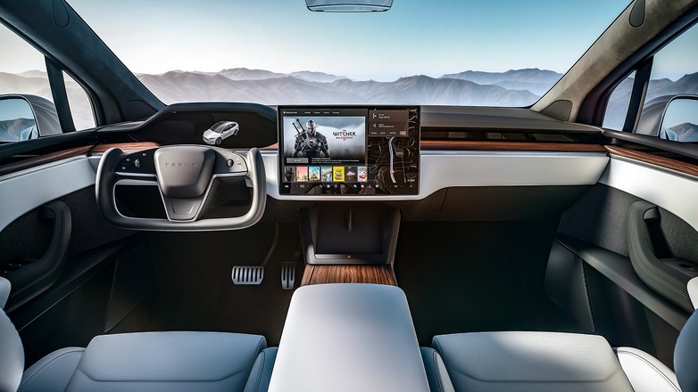 Tesla Model X Plaid (2022)