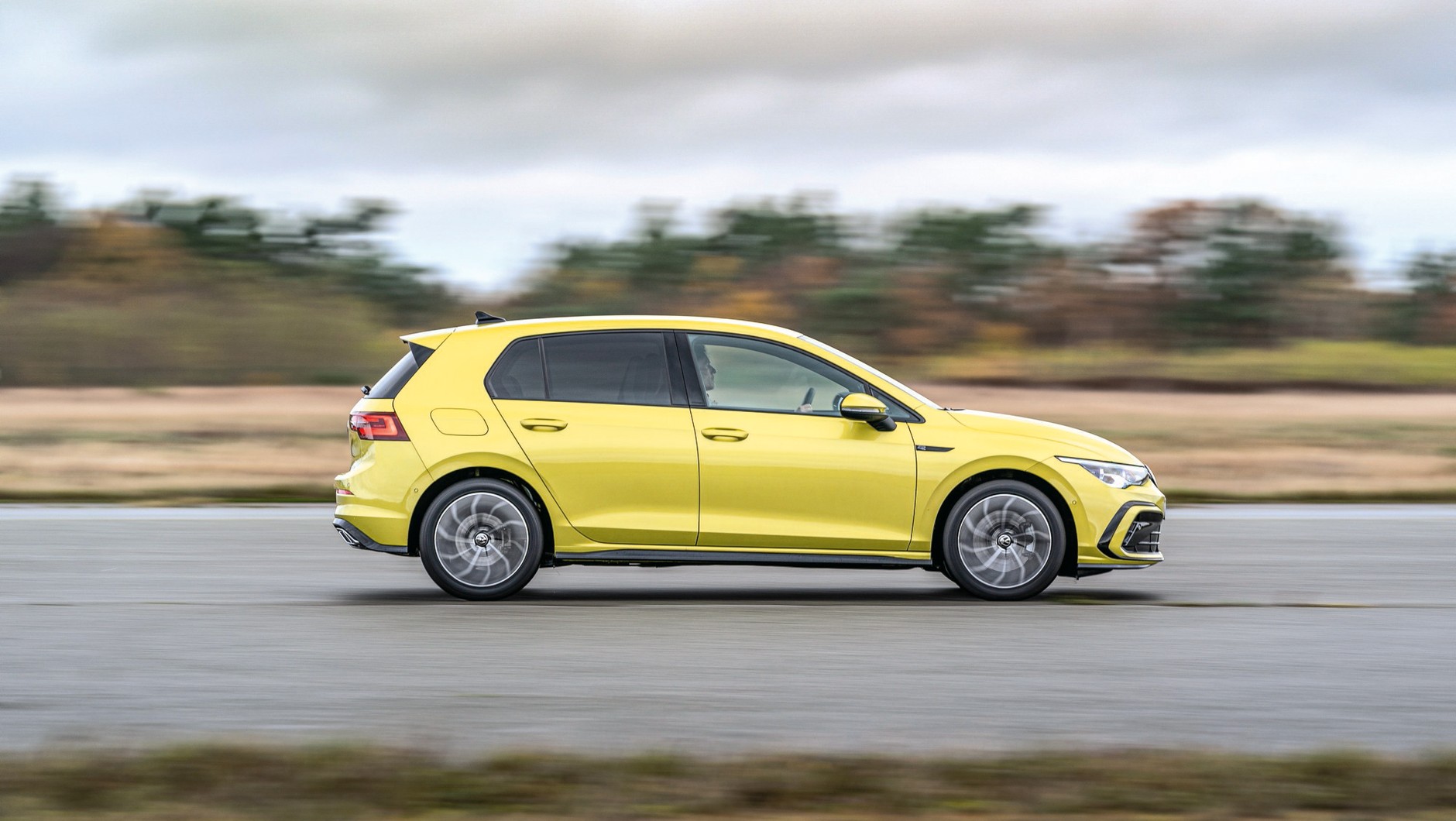 Porównanie kompaktów: Ford Focus 1.0 EcoBoost Hybrid, Mazda 3 Skyactiv-G, Hyundai i30 1.5 T-GDI iMT, VW Golf 1.5 eTSI