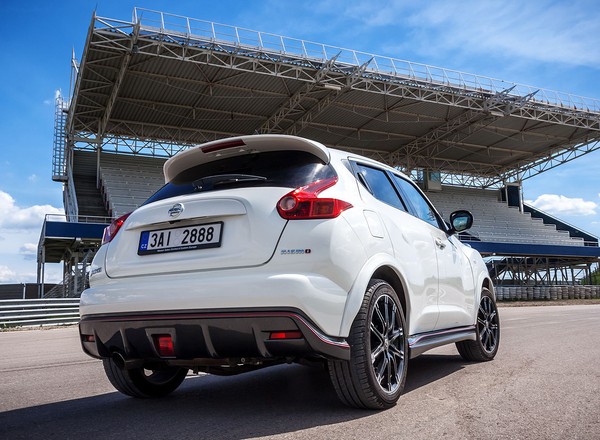 Juke Nismo: konkurencja bez szans!