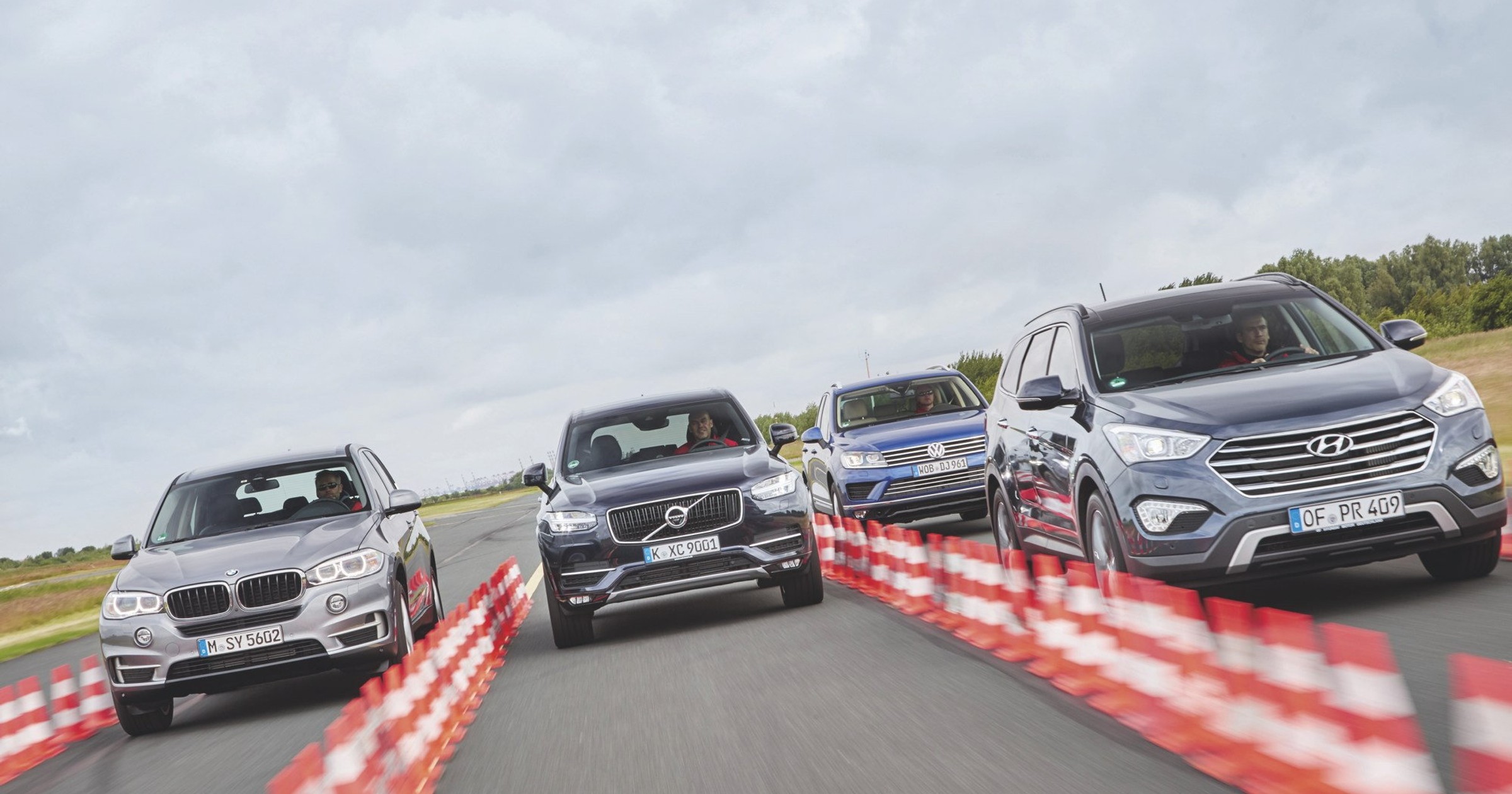 Porównanie: BMW X5 xDrive 25d, Hyundai Santa Fe 2.2 CRDI, Volkswagen Touareg 3.0 TDI V6, Volvo XC90 D5 AWD