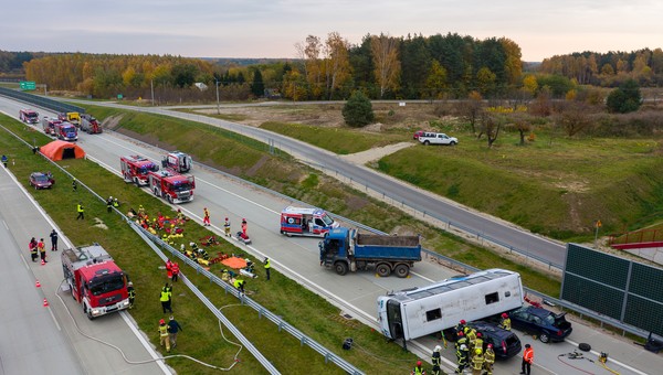 Gdzie się szkolą służby ratunkowe? Na nowych, nieotwartych drogach