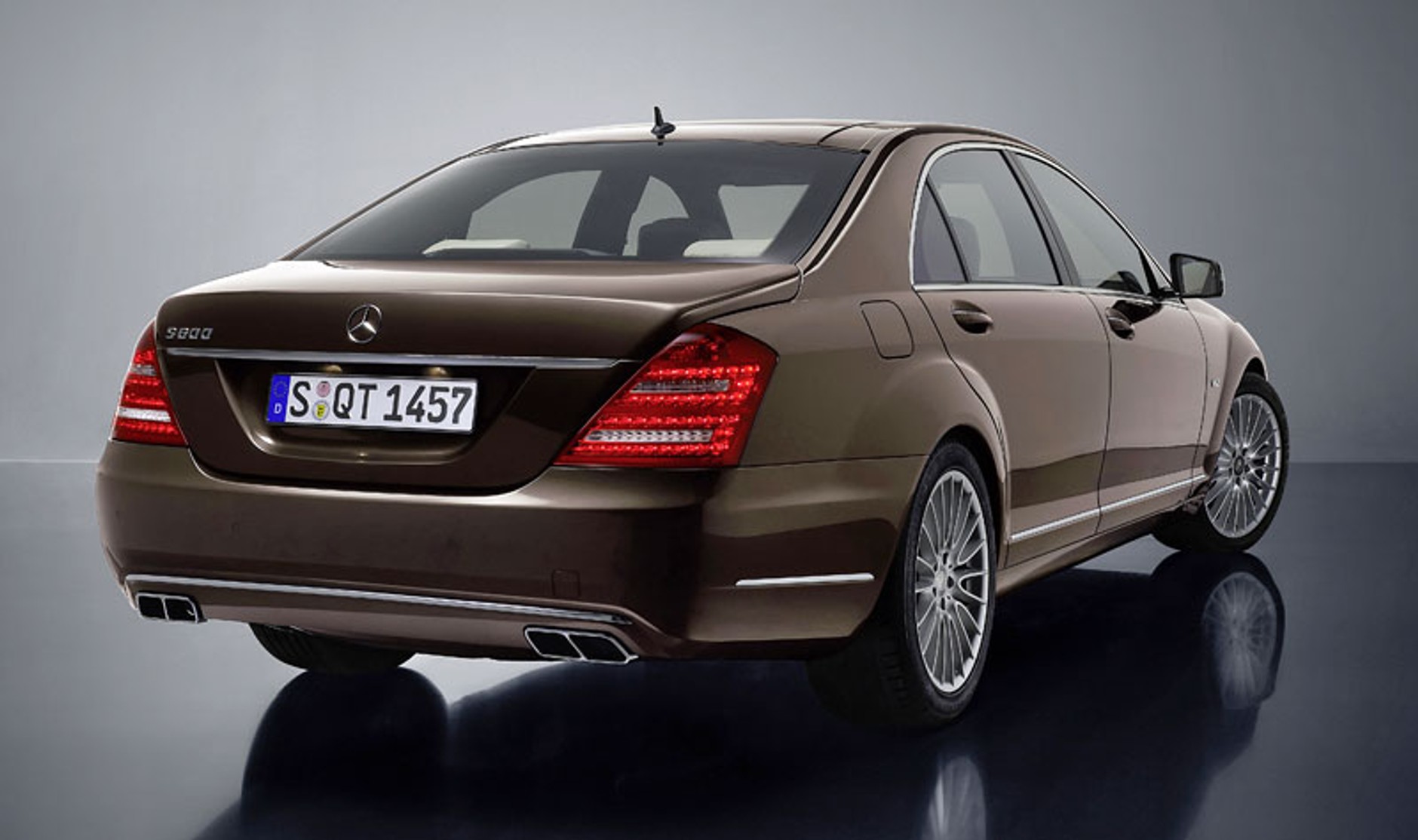 Mercedes-Benz S-Klasa: modernizacja i seryjna hybryda (fotogaleria)