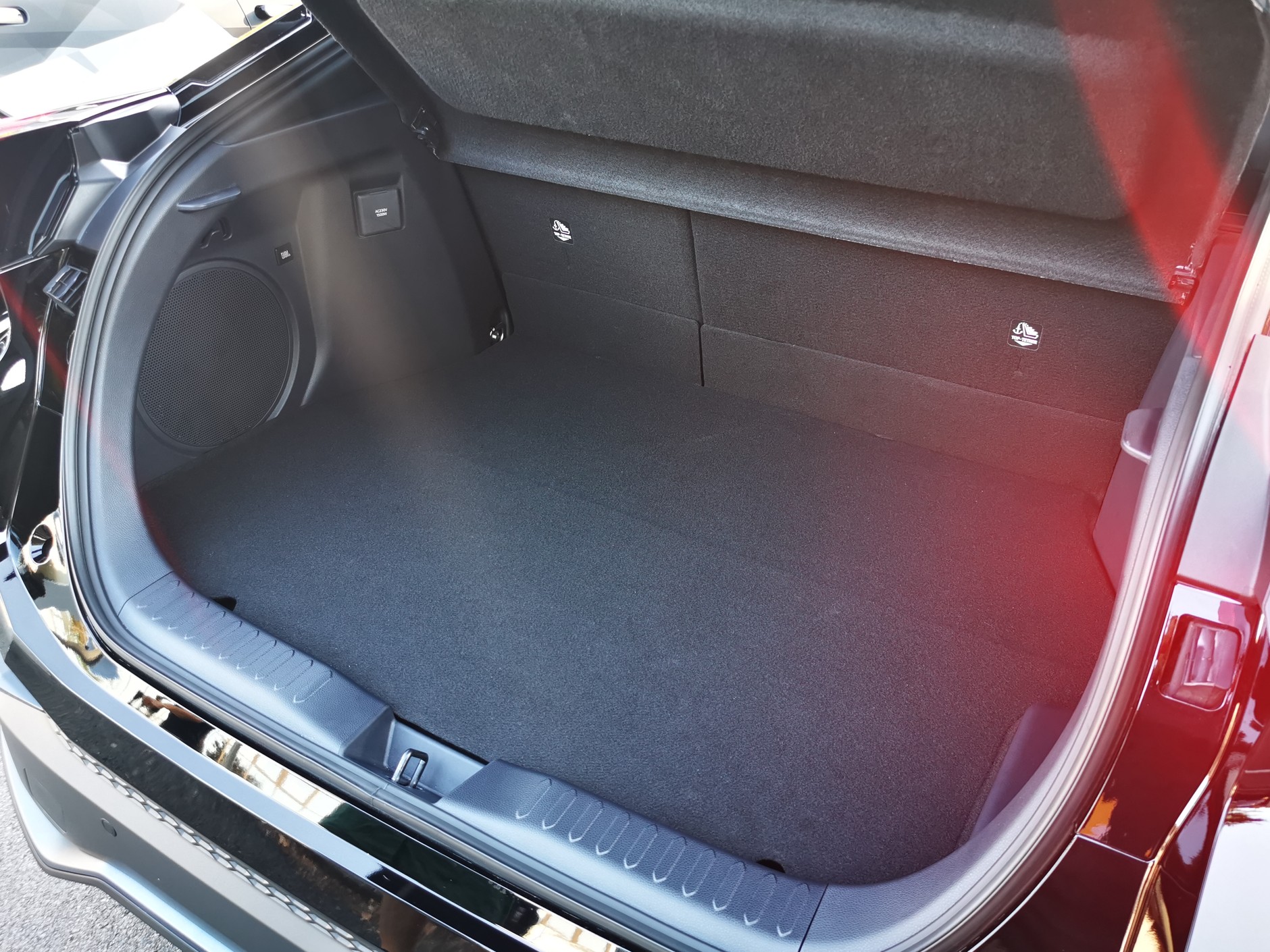 Nowa Toyota C-HR Plug-in Hybrid