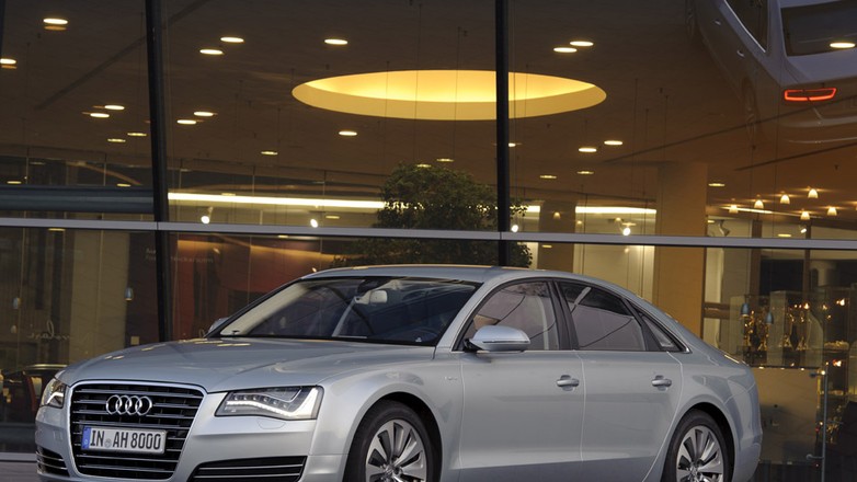 Audi A8 Hybrid: limuzyna dla ekologa