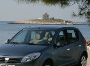 Paryż 2008: nowe silniki w Daci Sandero