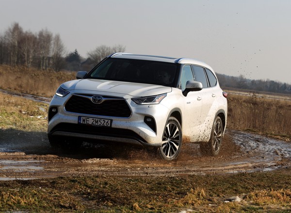 Akcja naprawcza Toyoty. Chodzi o ponad 4,5 tys. Highlanderów