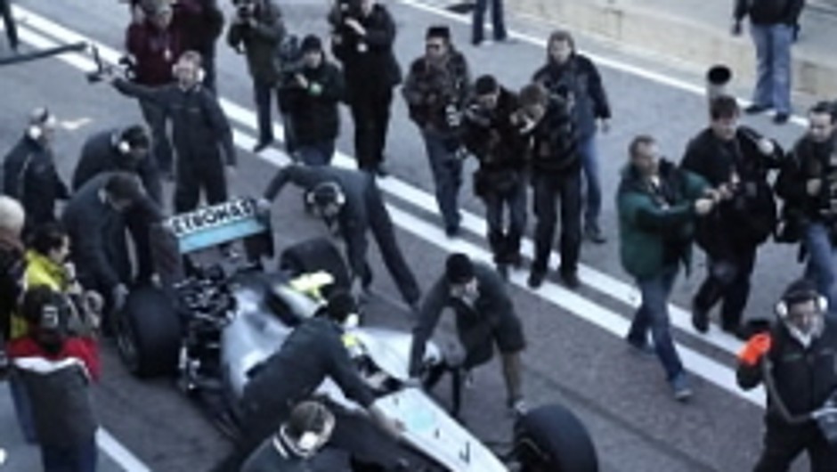 Formuła 1: deszcz utrudniał jazdy, najszybszy Alguersuari (3. dzień testów w Jerez)