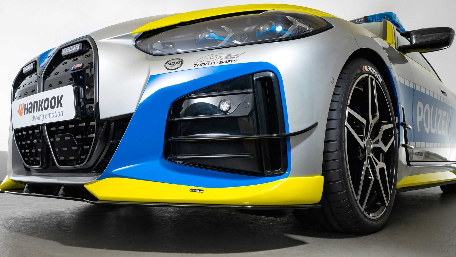 Koncepcyjny radiowóz BMW i4 AC Schnitzer