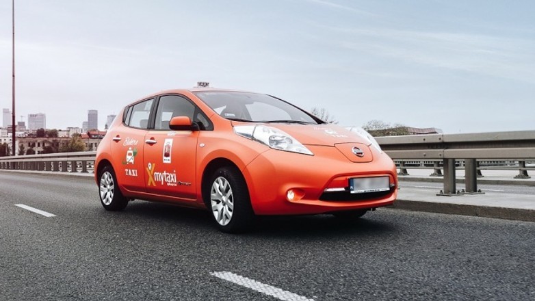Nissan Leaf - elektryczna taksowka