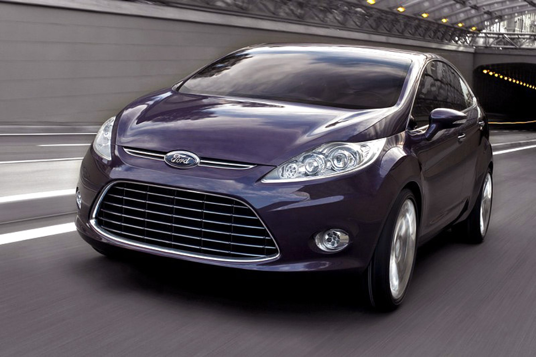 Ford Verve Concept: czterodrzwiowy notchback prezentuje się w Chinach