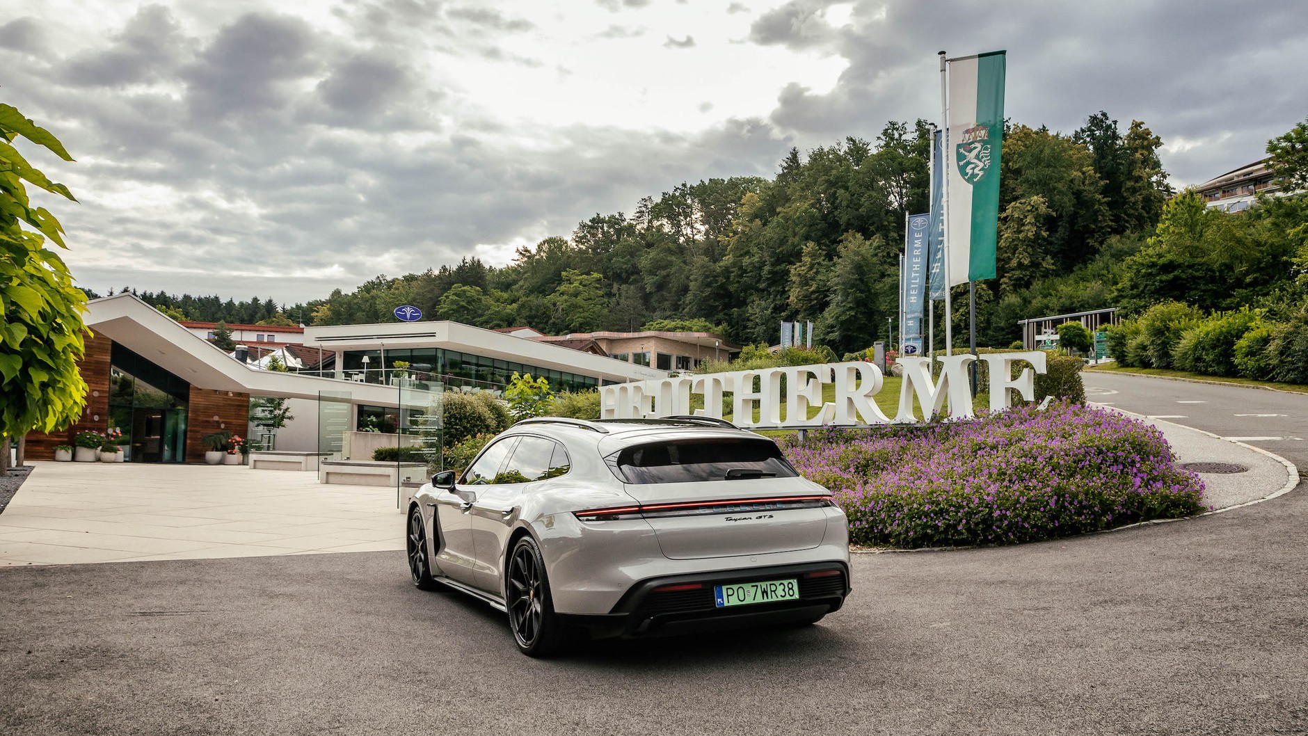 Podróż Porsche Taycanem i Audi e-tronem GT do Chorwacji