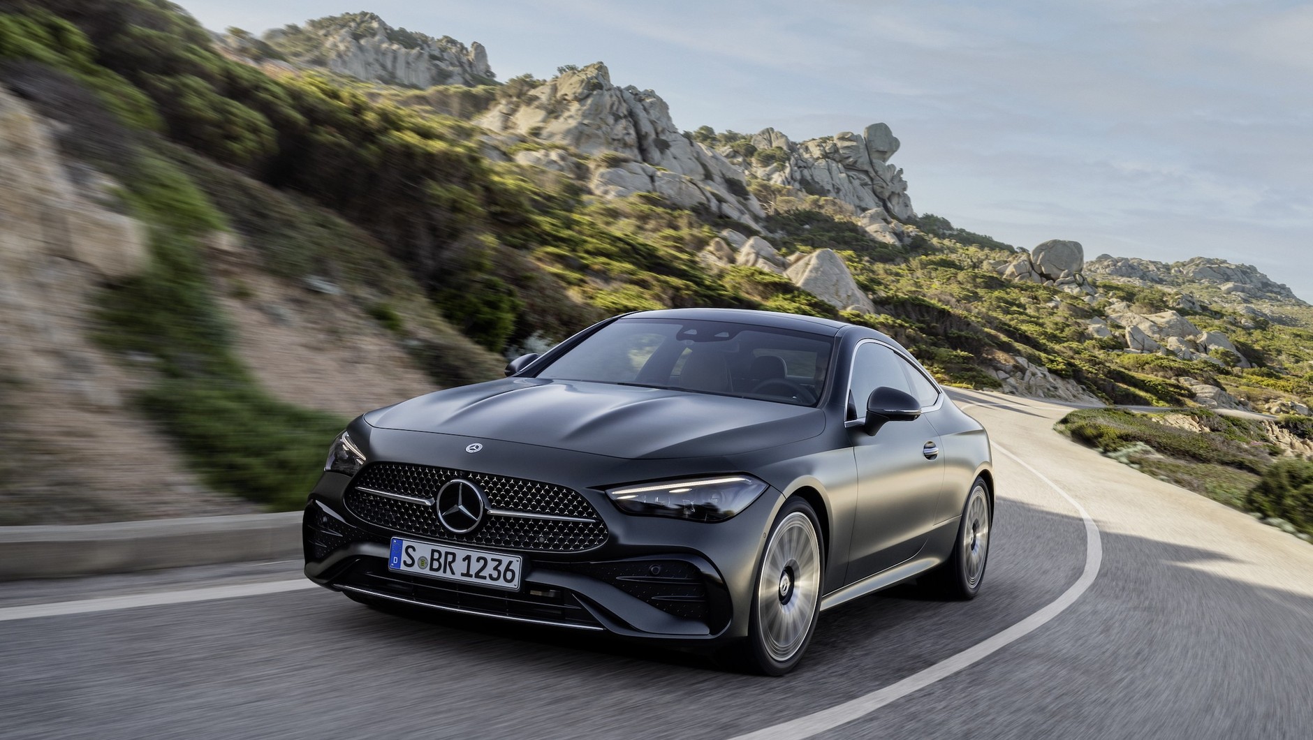 Każdy Mercedes CLE będzie co najmniej "miękką" hybrydą