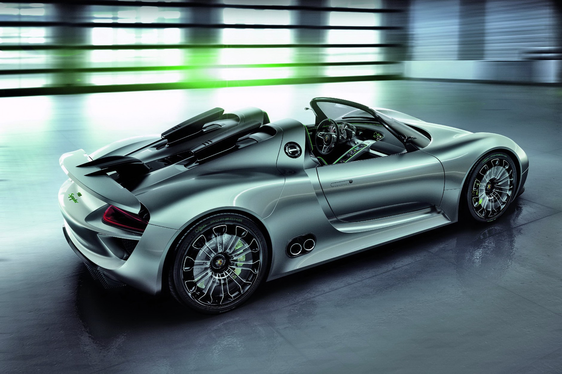 Porsche 918 Spyder 718HP