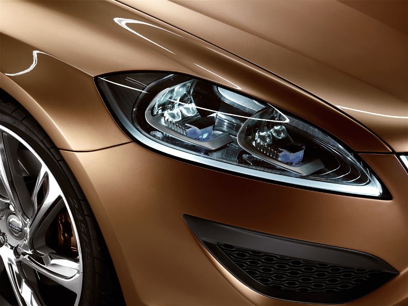 Volvo S60: pierwsze zdjęcia