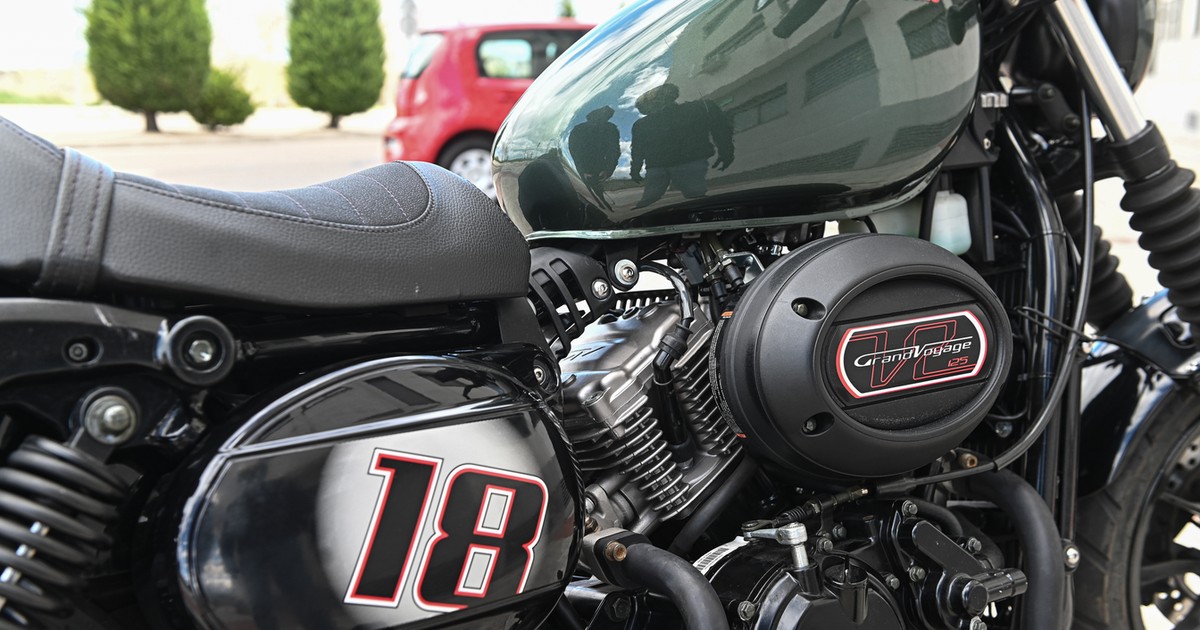 Motocykle klasy 125 coraz częściej wyglądają jak poważne maszyny i tak też jeżdżą.