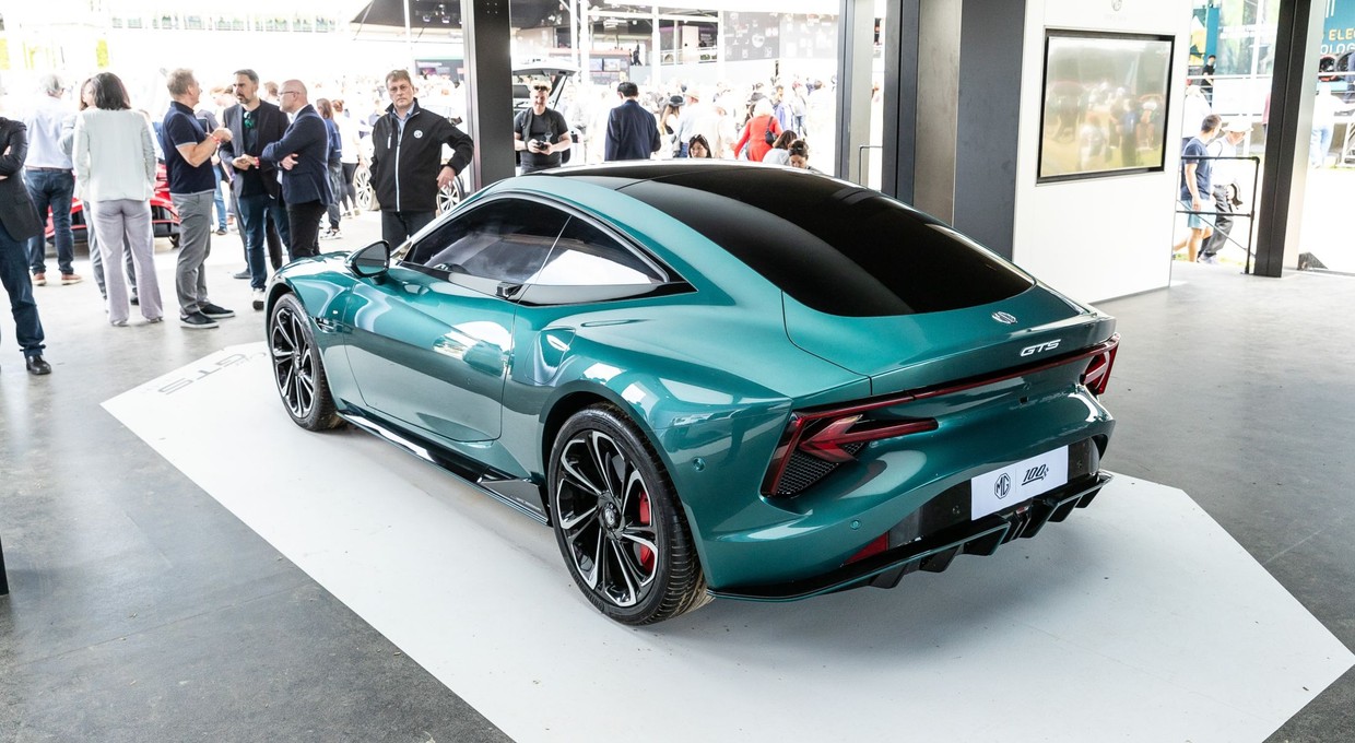 MG odsłoniło w Goodwood szokującego Cyber GTS-a. Czy to będzie powrót do korzeni?
