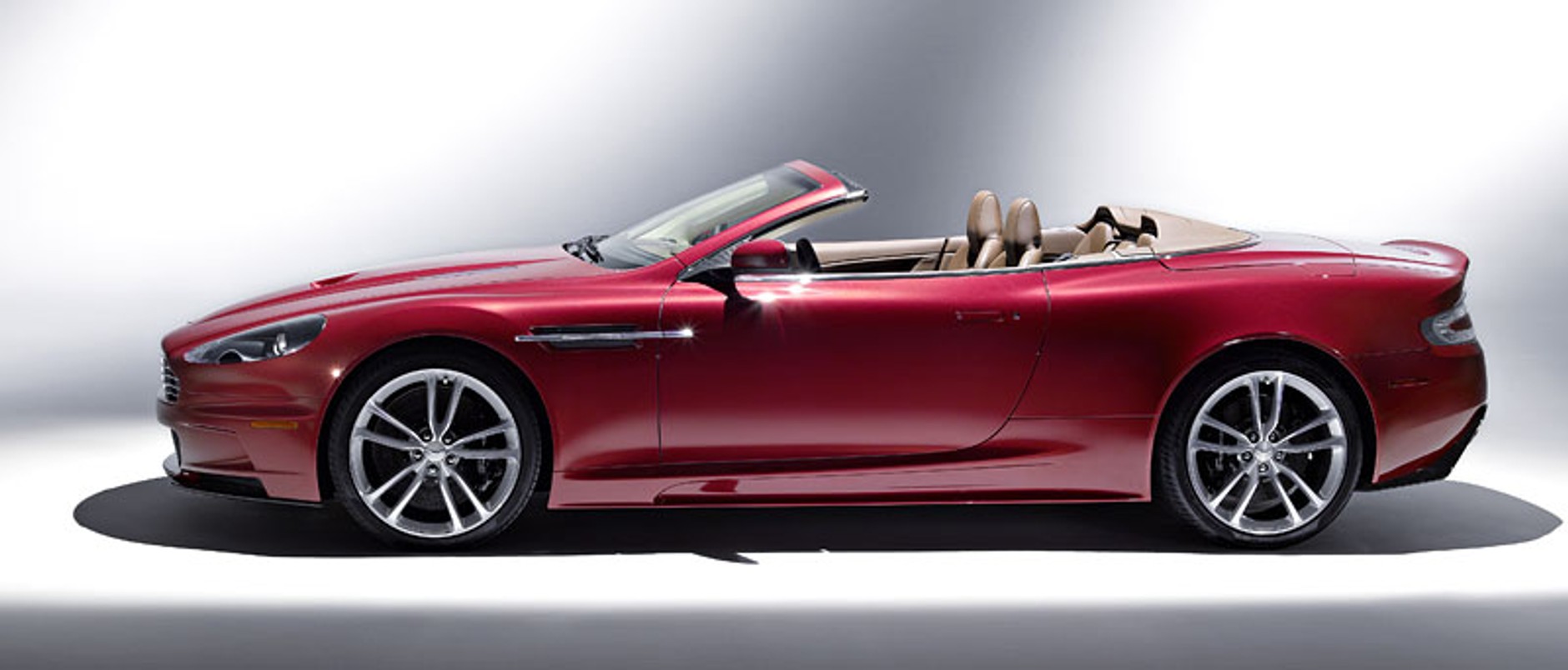 Genewa 2009: Aston Martin DBS Volante – topowy model w wersji roadster