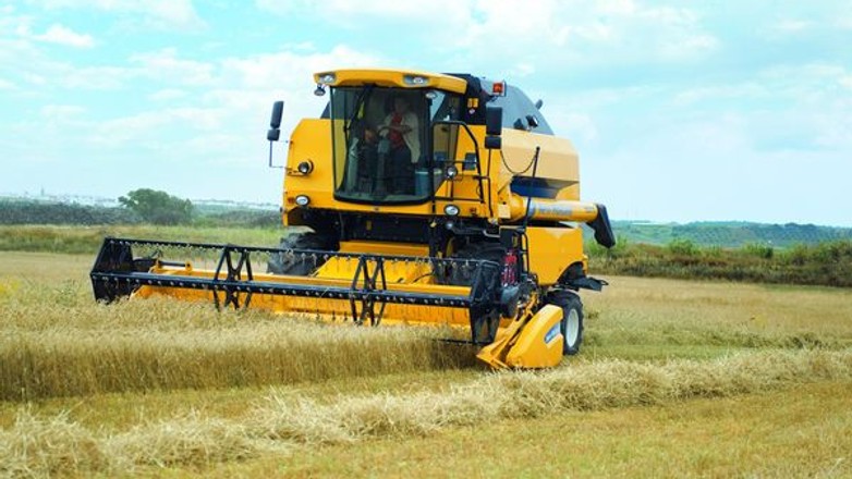 New Holland - kombajn z serii TC5000