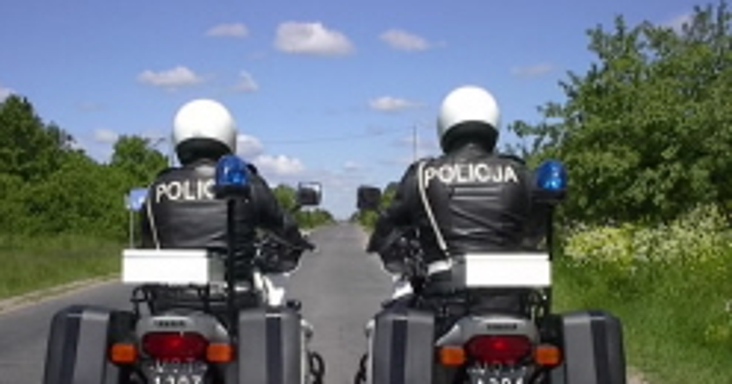 Policja: alkohol czy próba staranowania radiowozu?