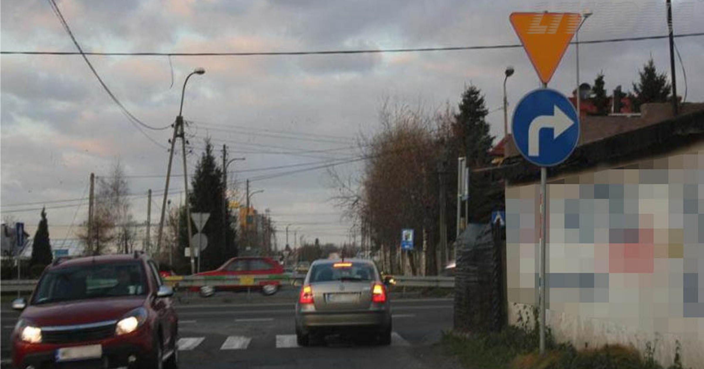 Pytania na prawo jazdy: skrzyżowanie