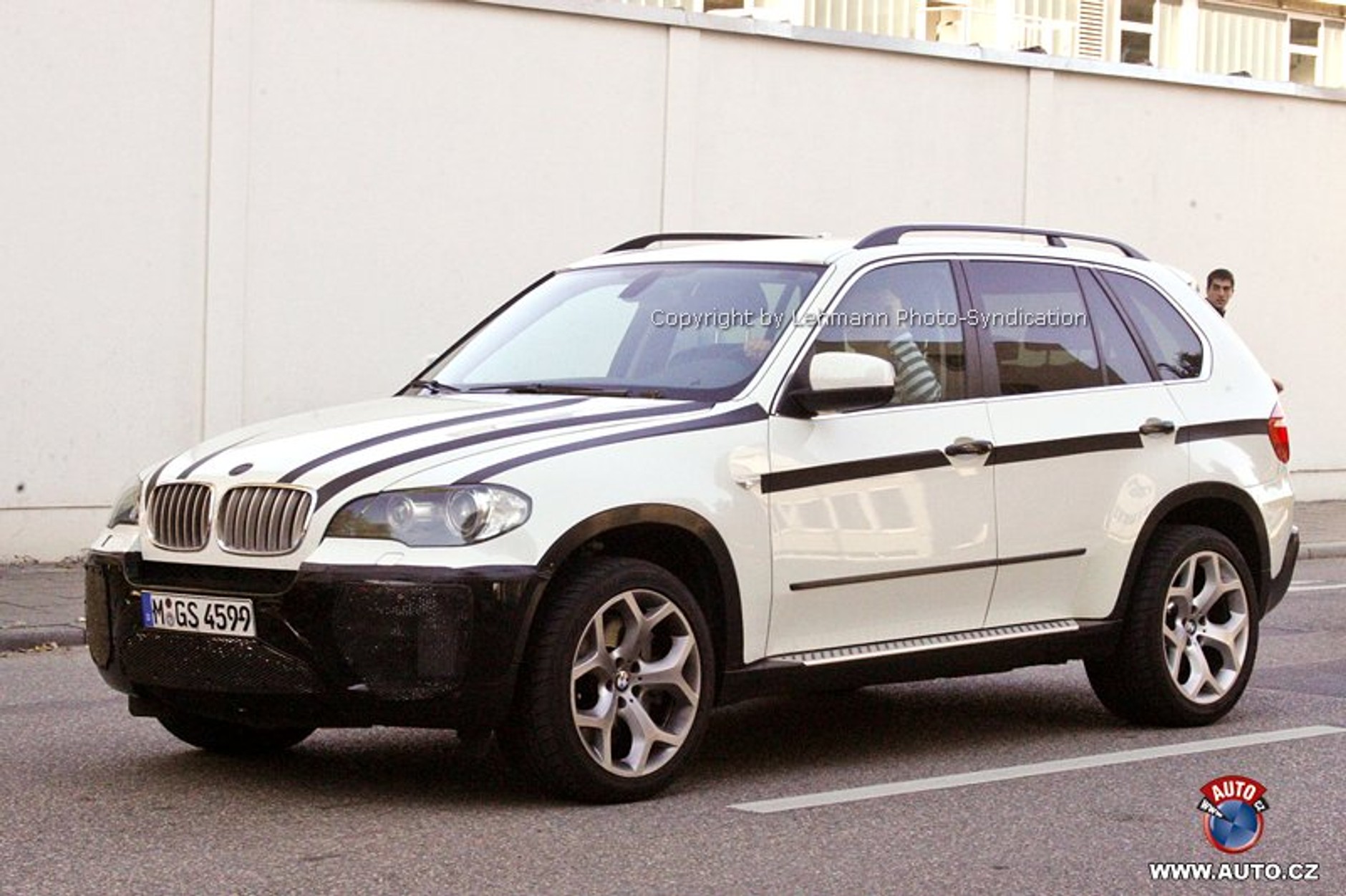 Zdjęcia szpiegowskie: BMW X5 M – zdjęcia nowego 12-cylindrowego SUV-a