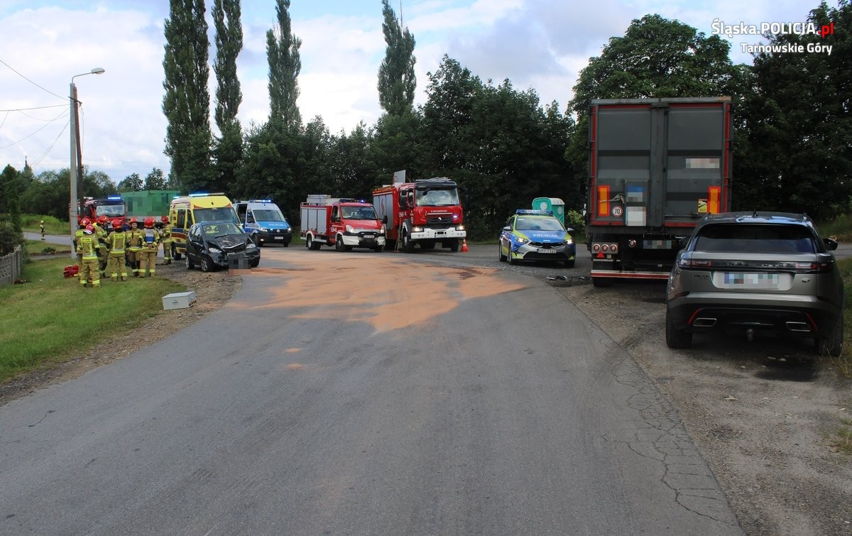 Kolizja w Pyrzowicach. O dziwno nikt nie został ranny