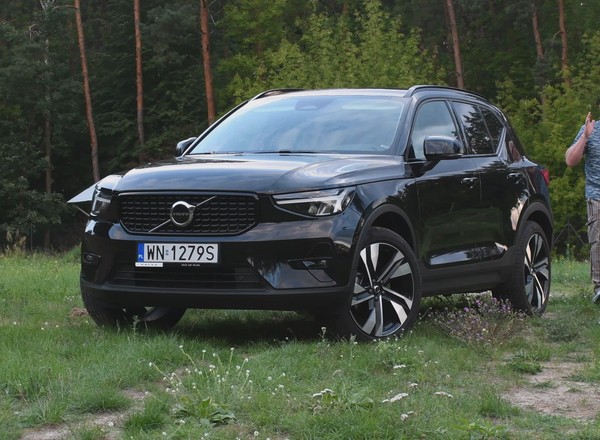 Volvo XC40 B3 - rozmiar uniwersalny