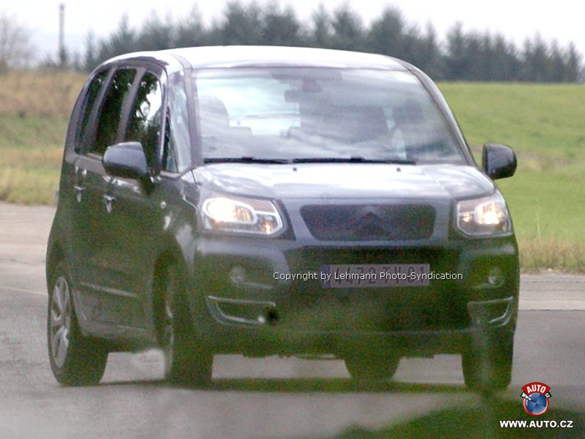 Zdjęcia szpiegowskie: Citroen C3 Streetlounge – kolejne MPV nadjeżdża