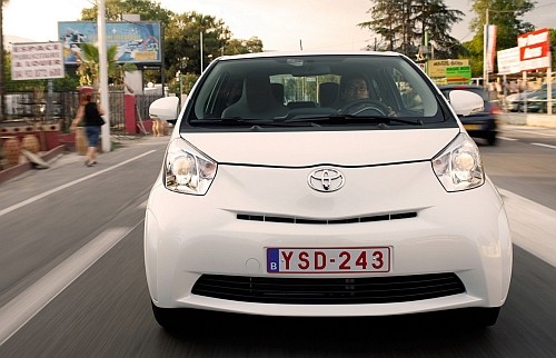 Toyota iQ - najmniejsze auto na świecie