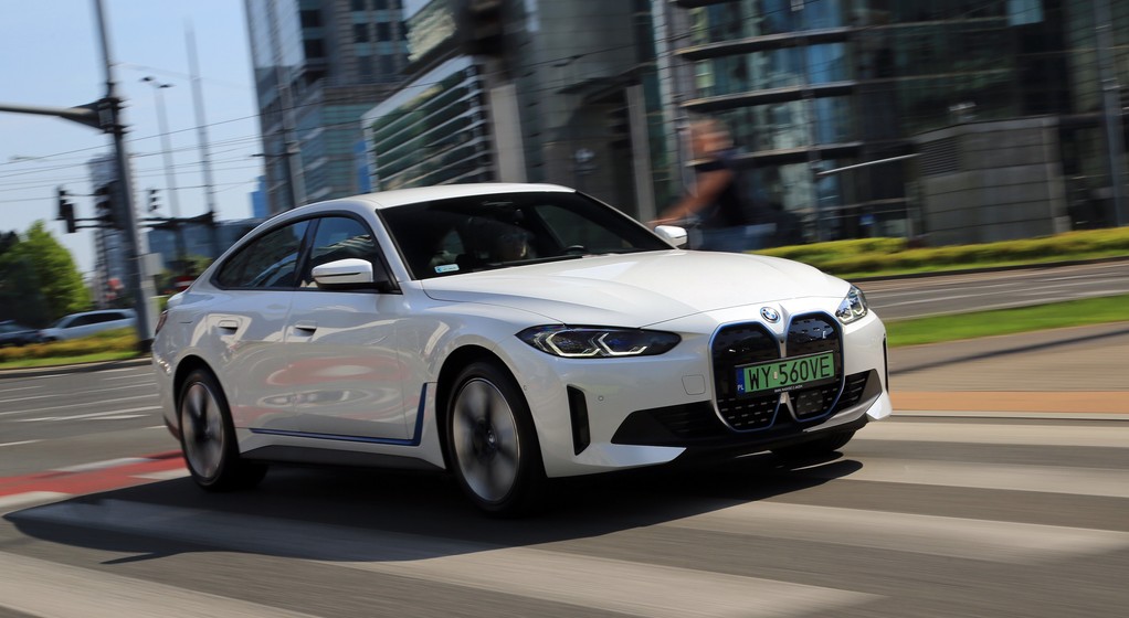 BMW i4 eDrive40 2022 r. 1 generacja