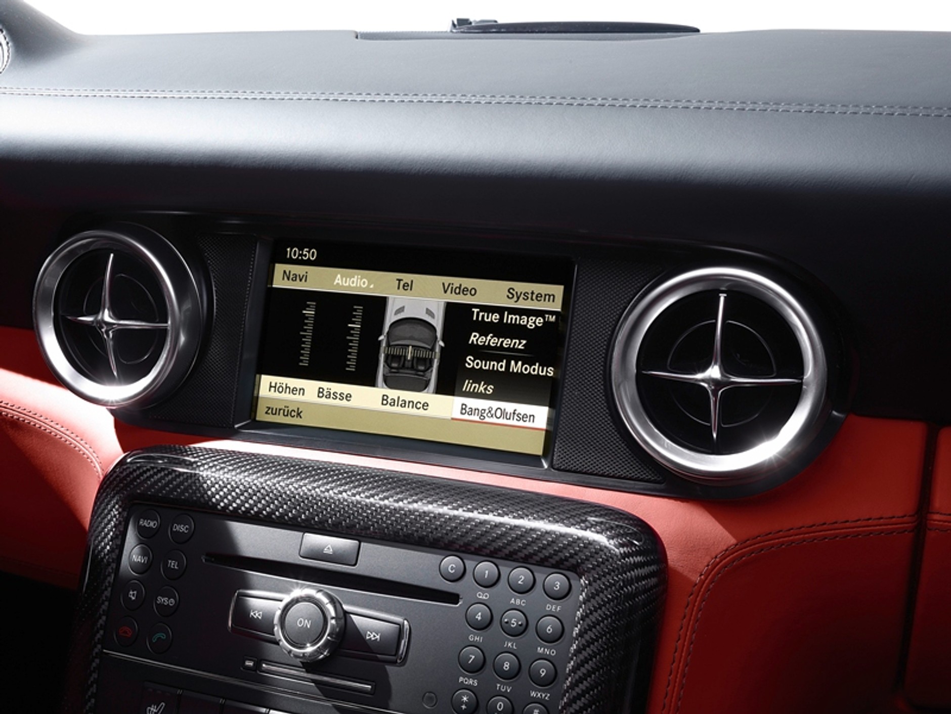 Mercedes SLS AMG w całej okazałaości