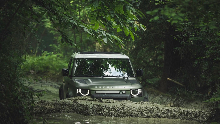 Land Rover Defender