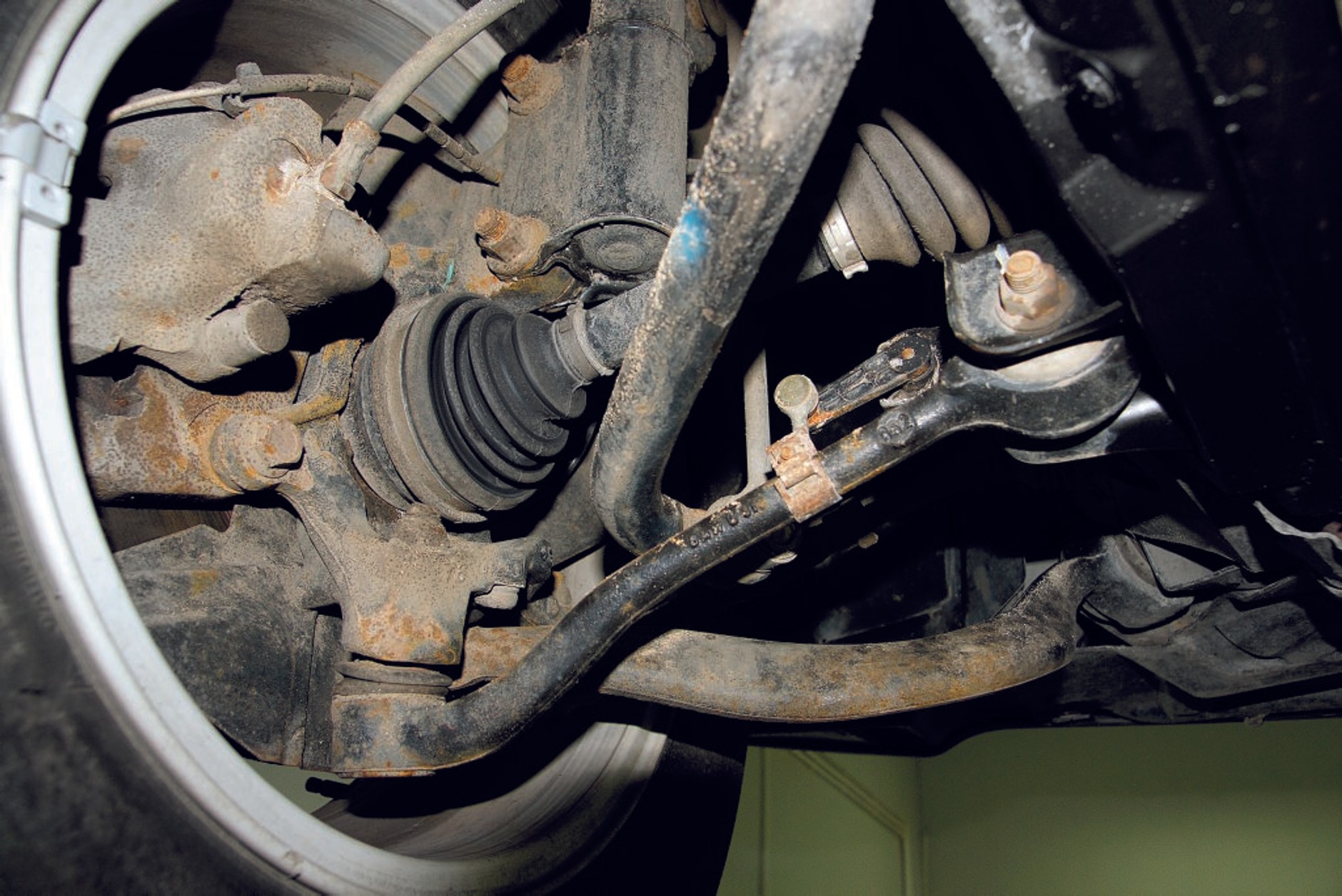 Drgania kierownicy - skąd się biorą?