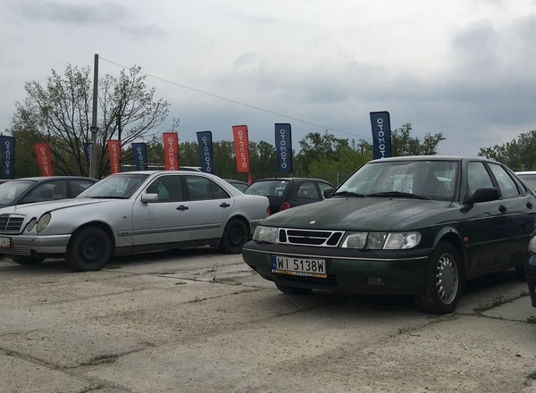 Auto za grosze - sprawdzamy ofertę komisów z tanimi samochodami