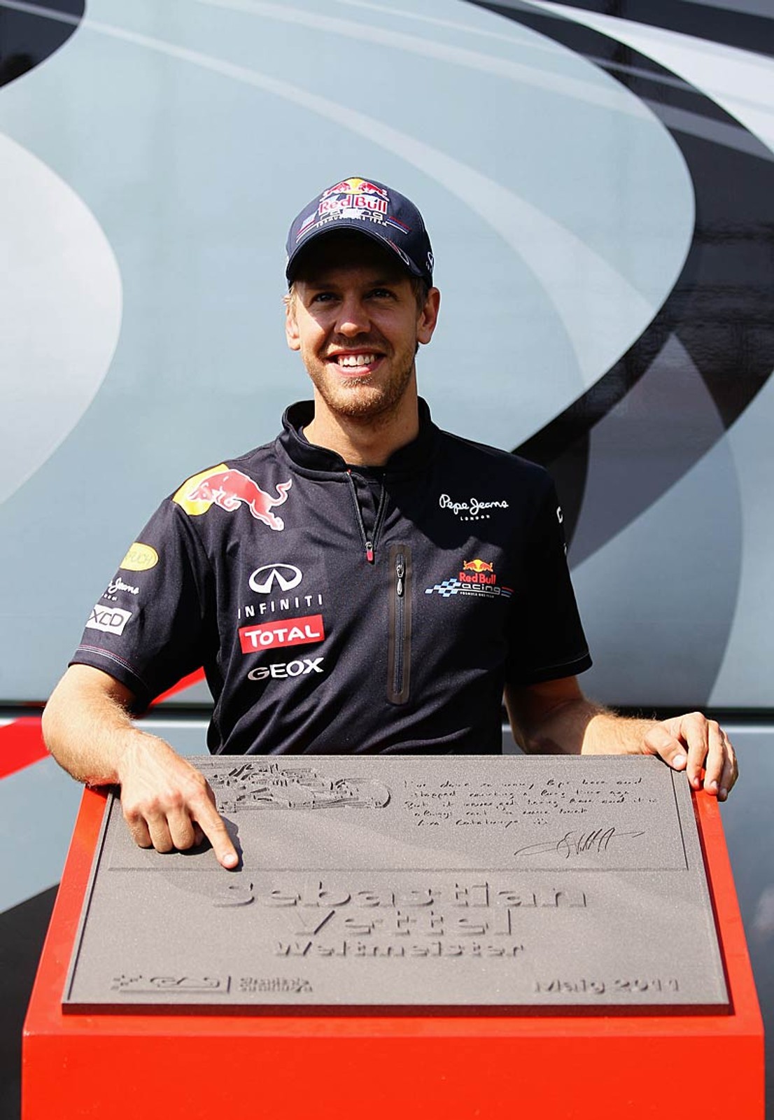 Grand Prix Hiszpanii 2011: Niedościgniony Vettel (relacja, wyniki)