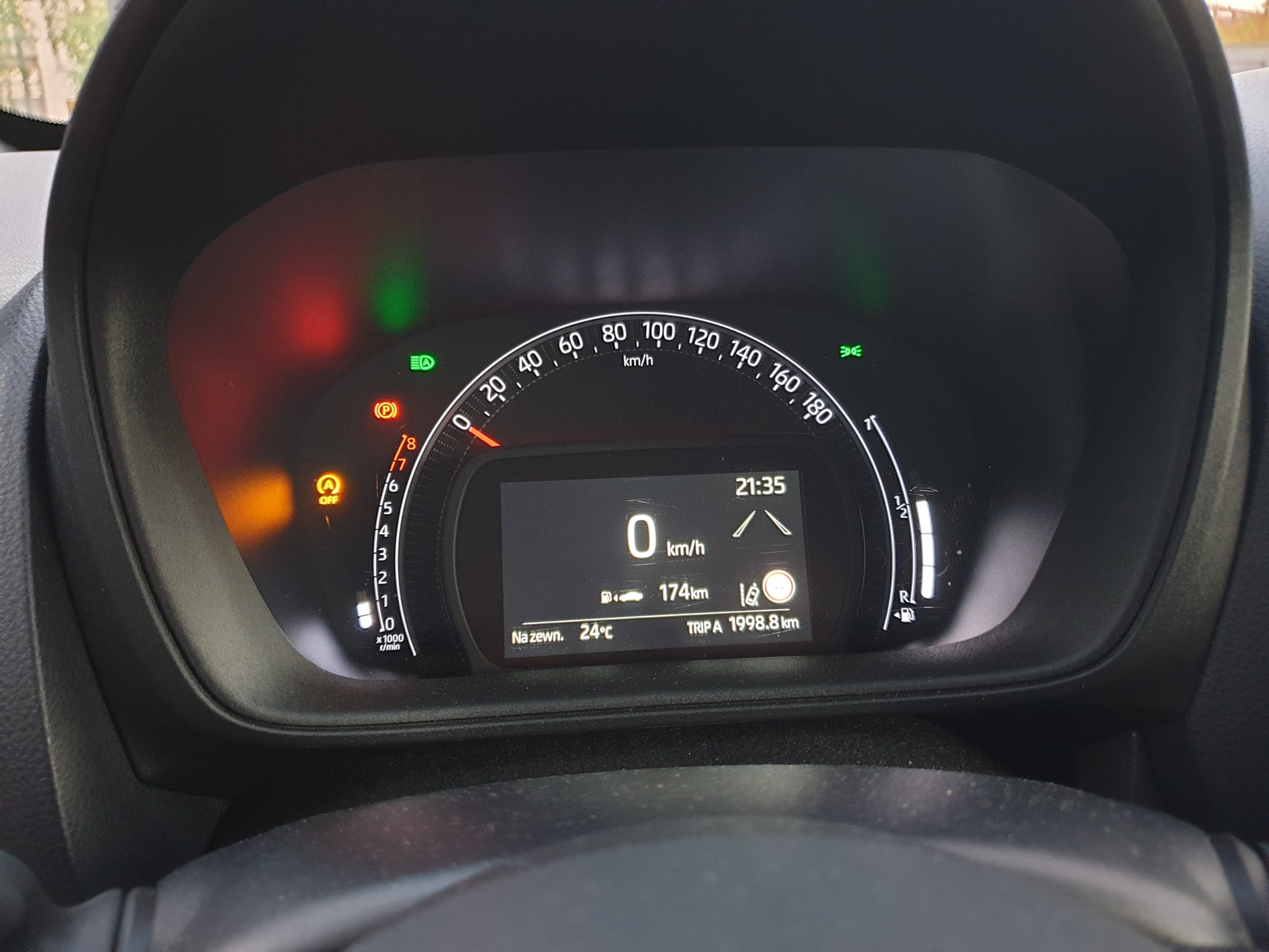 Mustang mach e vs toyota aygo x