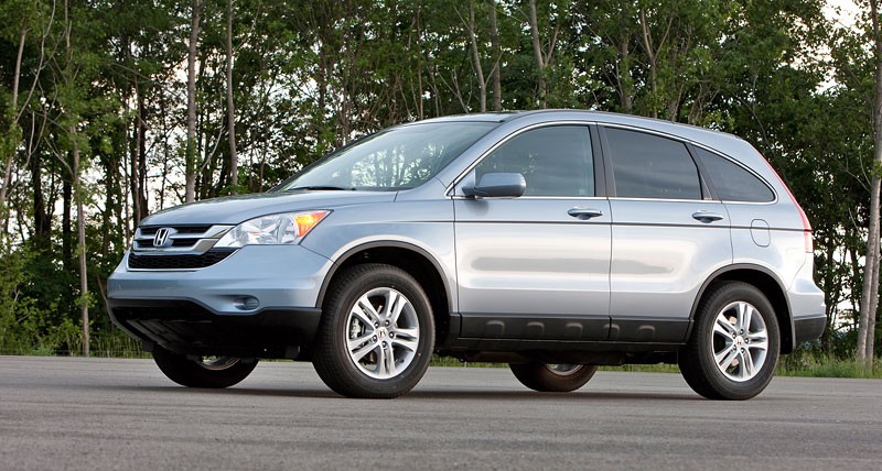 Honda CR-V: Modernizace vzhledu a nový motor 2.2 i-DTEC se samočinnou převodovkou
