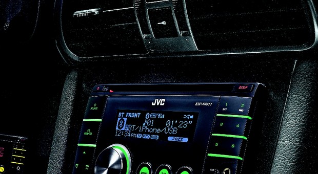 Nowości Car audio - radia samochodowe sezonu 2010