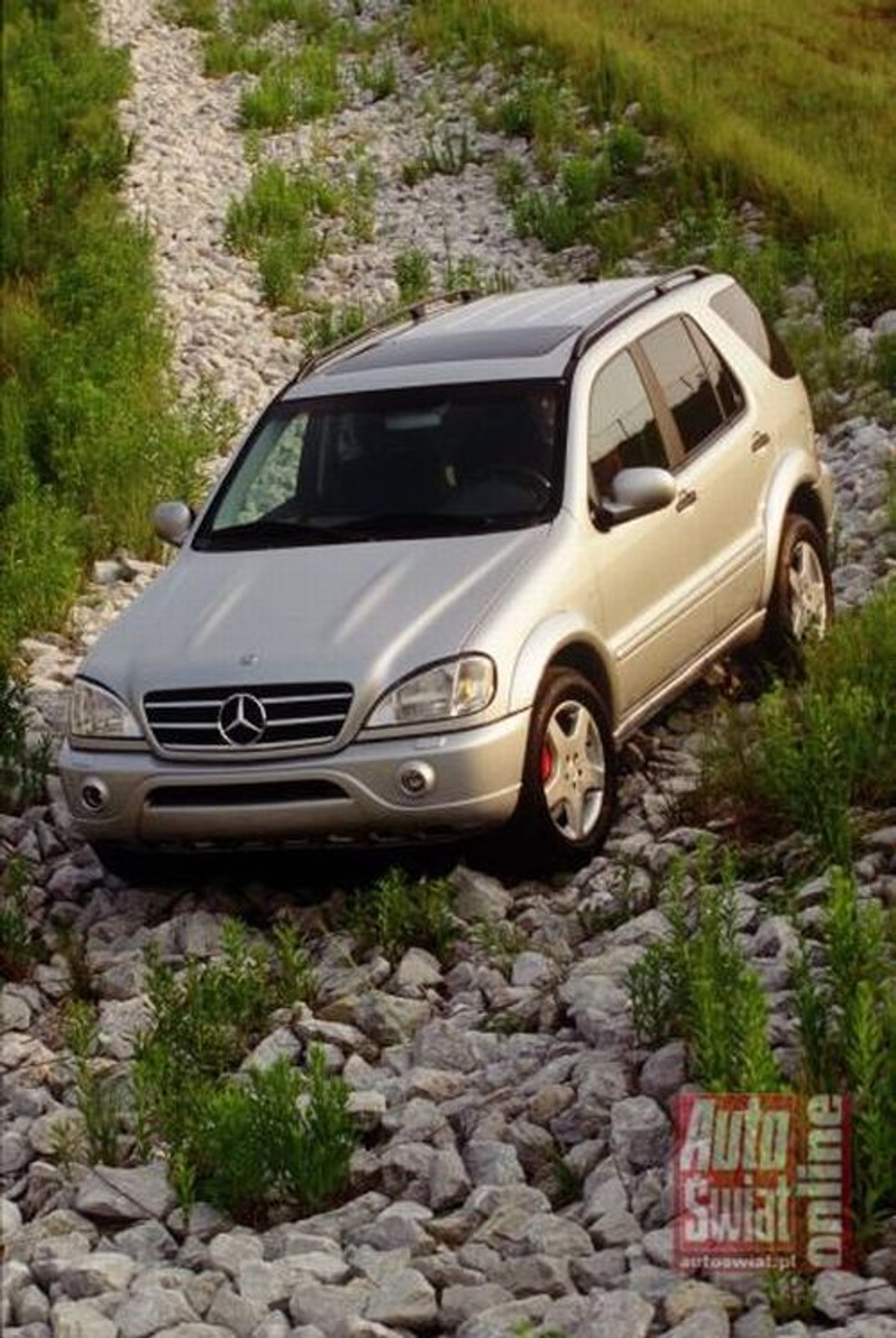 Jeep Grand Cherokee Laredo, Mercedes ML, Mitsubishi Pajero, Land Rover Discovery - Błotnista zabawa