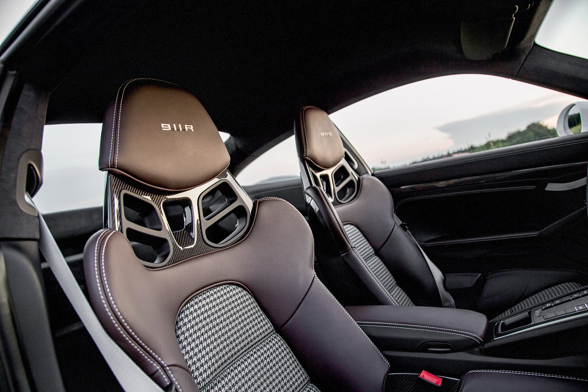 Porsche 911 R – mniej znaczy więcej | TEST