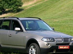 BMW X3 2.5si - aksamitny spokój