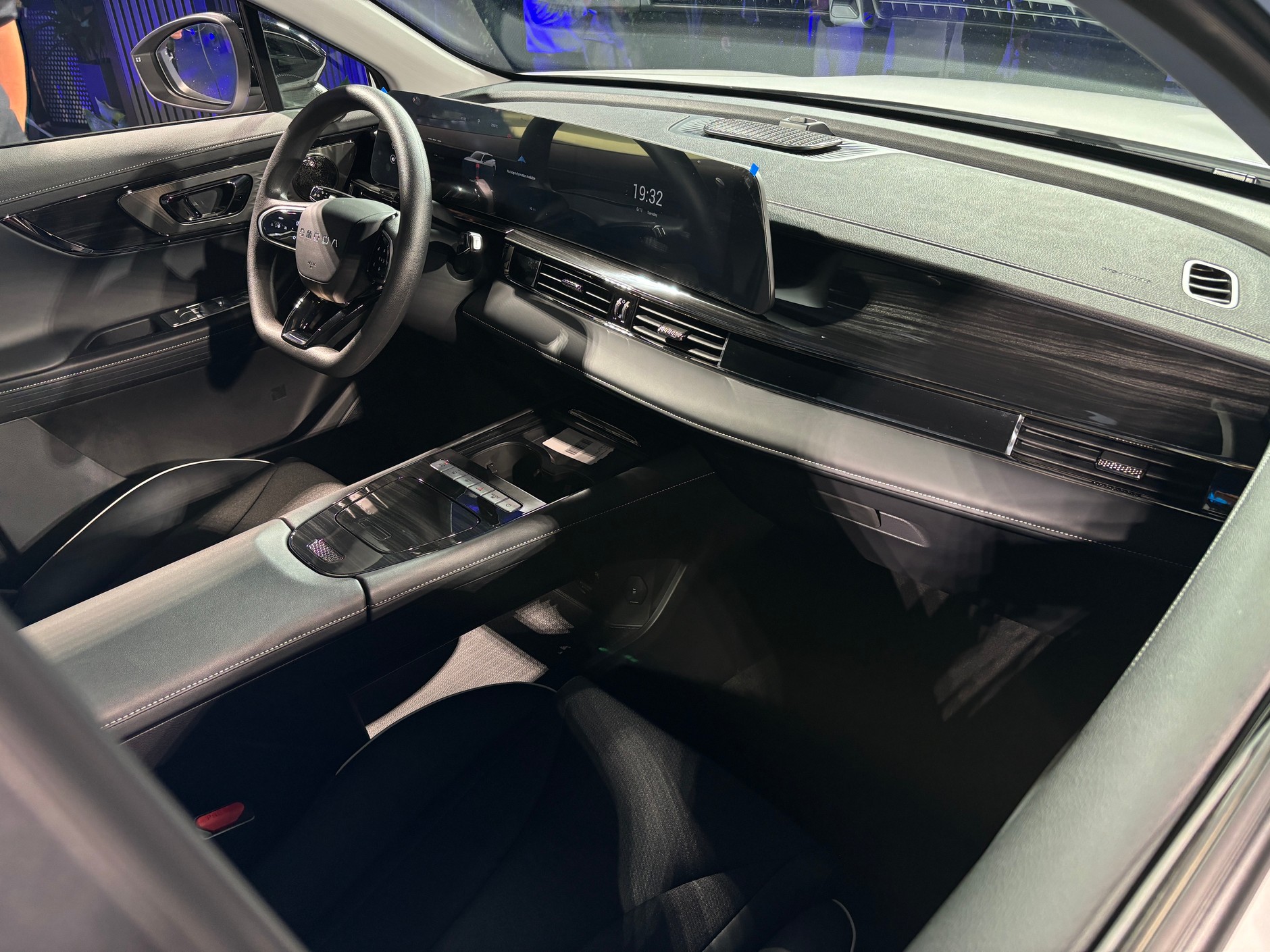 Omoda E5