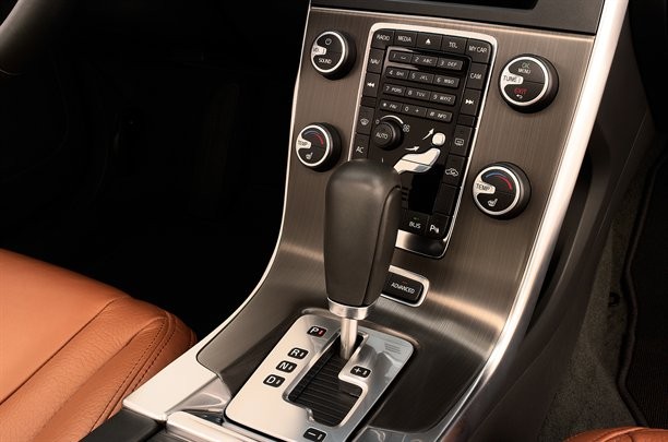 Volvo S60 dostępne będzie z dwoma zawieszeniami