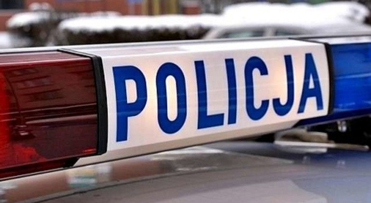 Spowodowała wypadek po pijanemu i poprosiła policjantów o... ukrycie