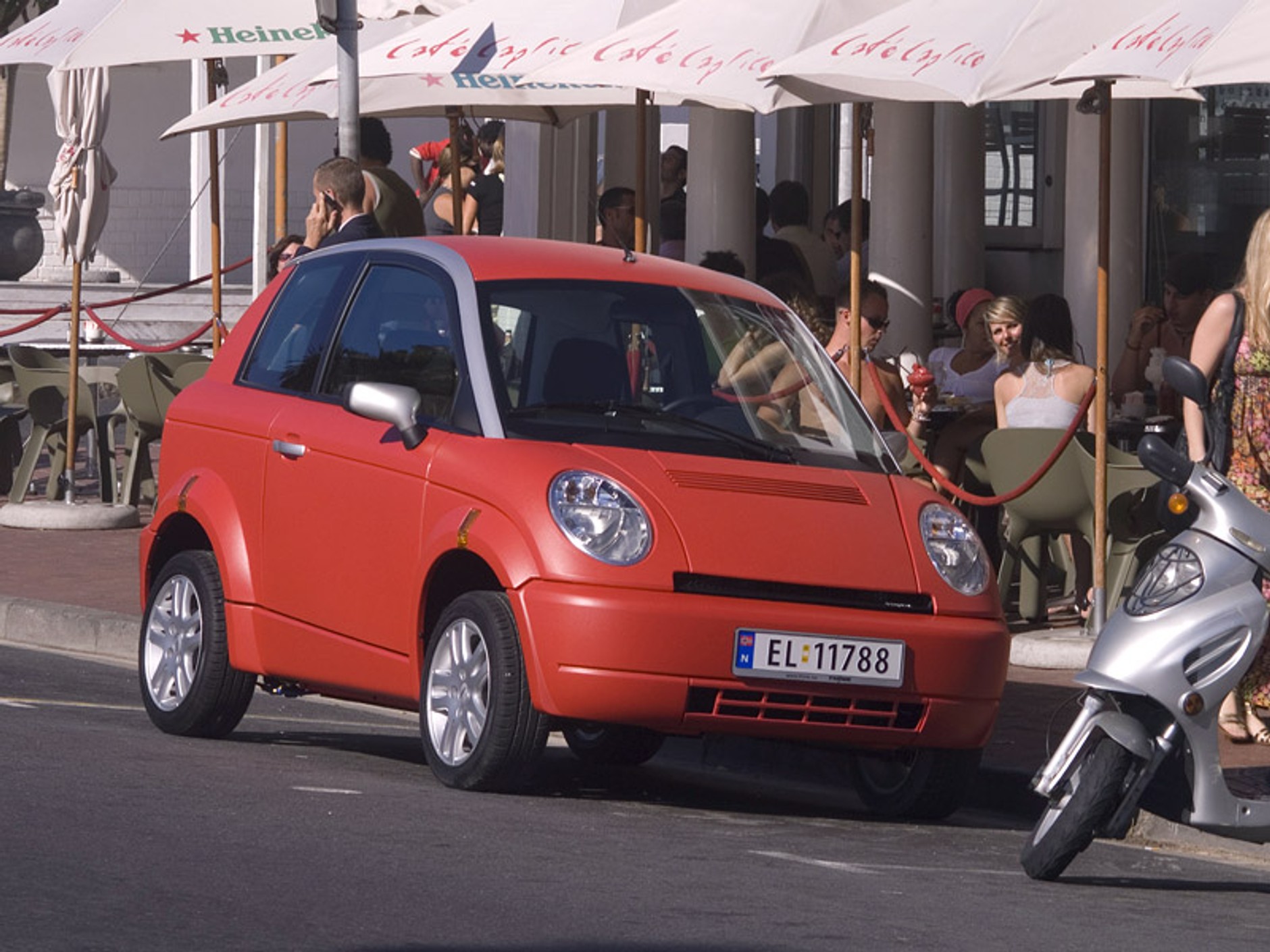 Finowie wyprodukowali 2500 pojazdów elektrycznych