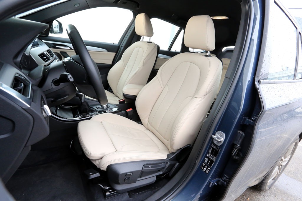 BMW X1 xDrive 25i - ma coś z vana